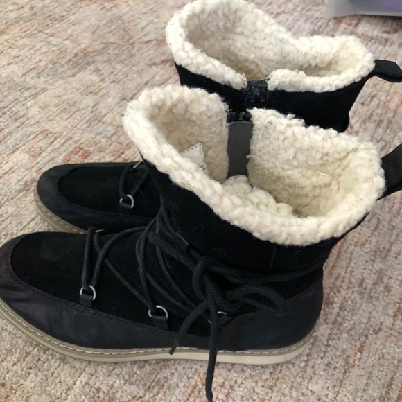 White Mountain Boots w/Soft Cushy - Picture 2 of 10